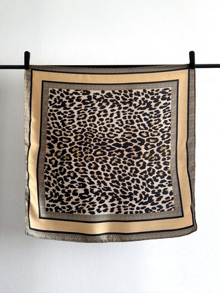 Pañuelo 70X70 #589-1